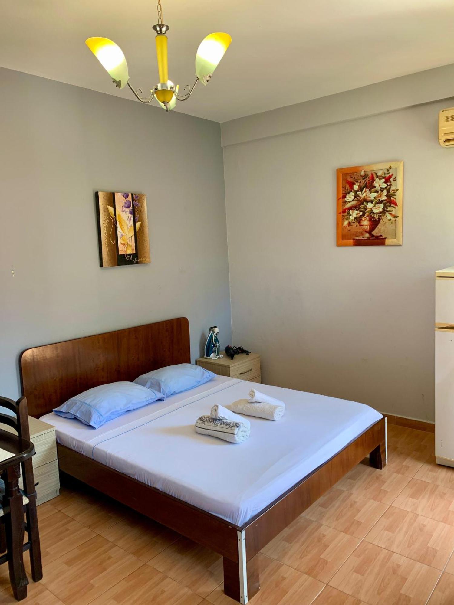 Gazi's For Rent Apartament *